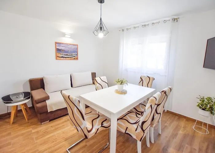 House Pine Shadow Vikendica Pasman