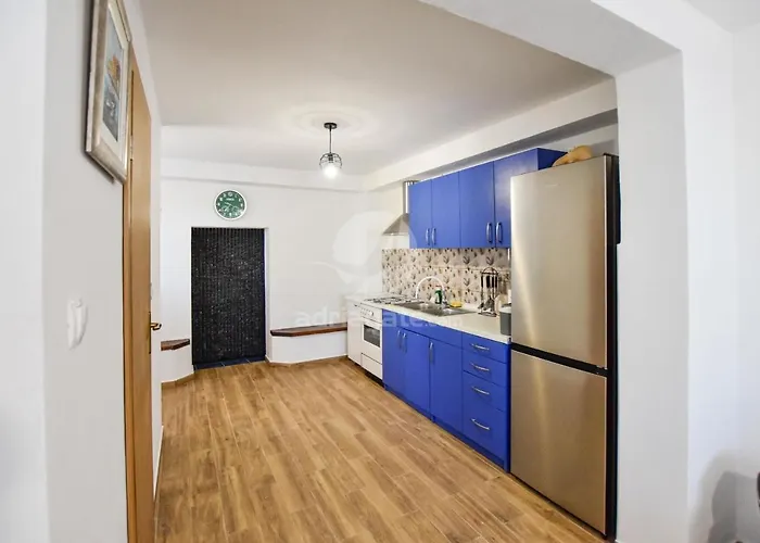 Nyaraló House Pine Shadow